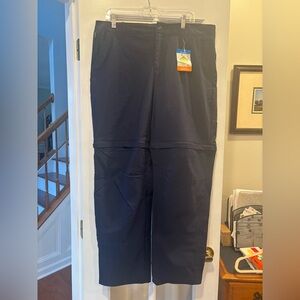 Columbia Women's Dark Cargo Pants